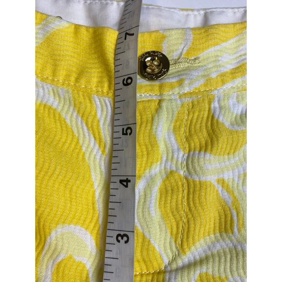 Lilly Pulitzer Yellow Floral Textured Scalloped Buttercup Shorts Women's Size 00 - Picture 9 of 10